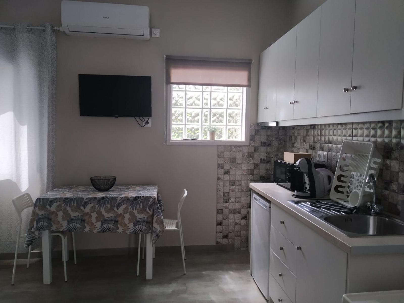 Trousas Apartments Róda Kültér fotó