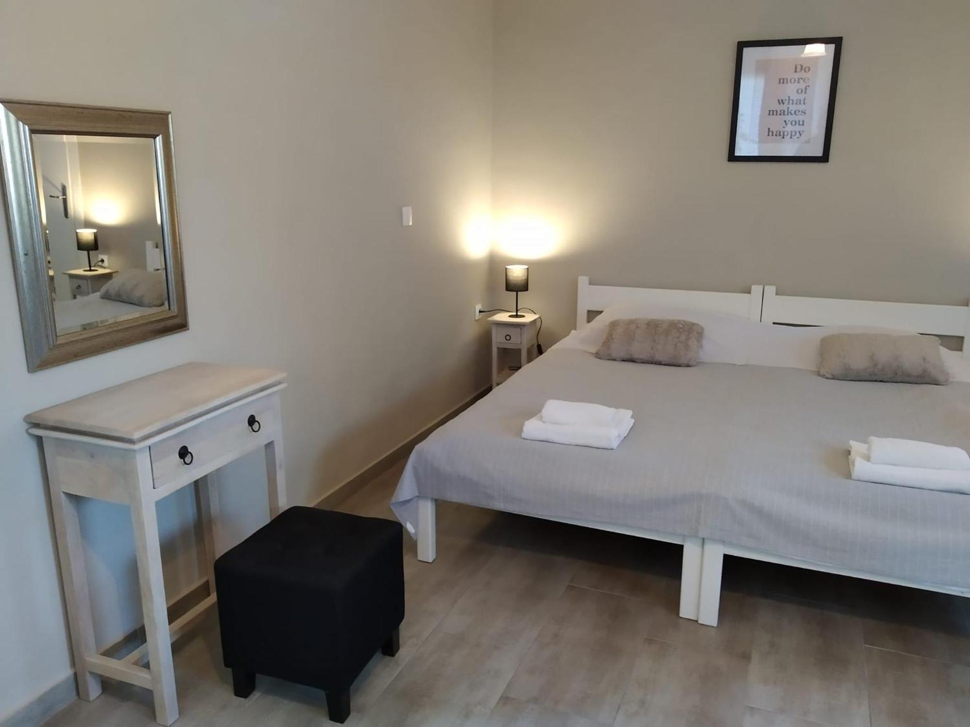Trousas Apartments Róda Kültér fotó