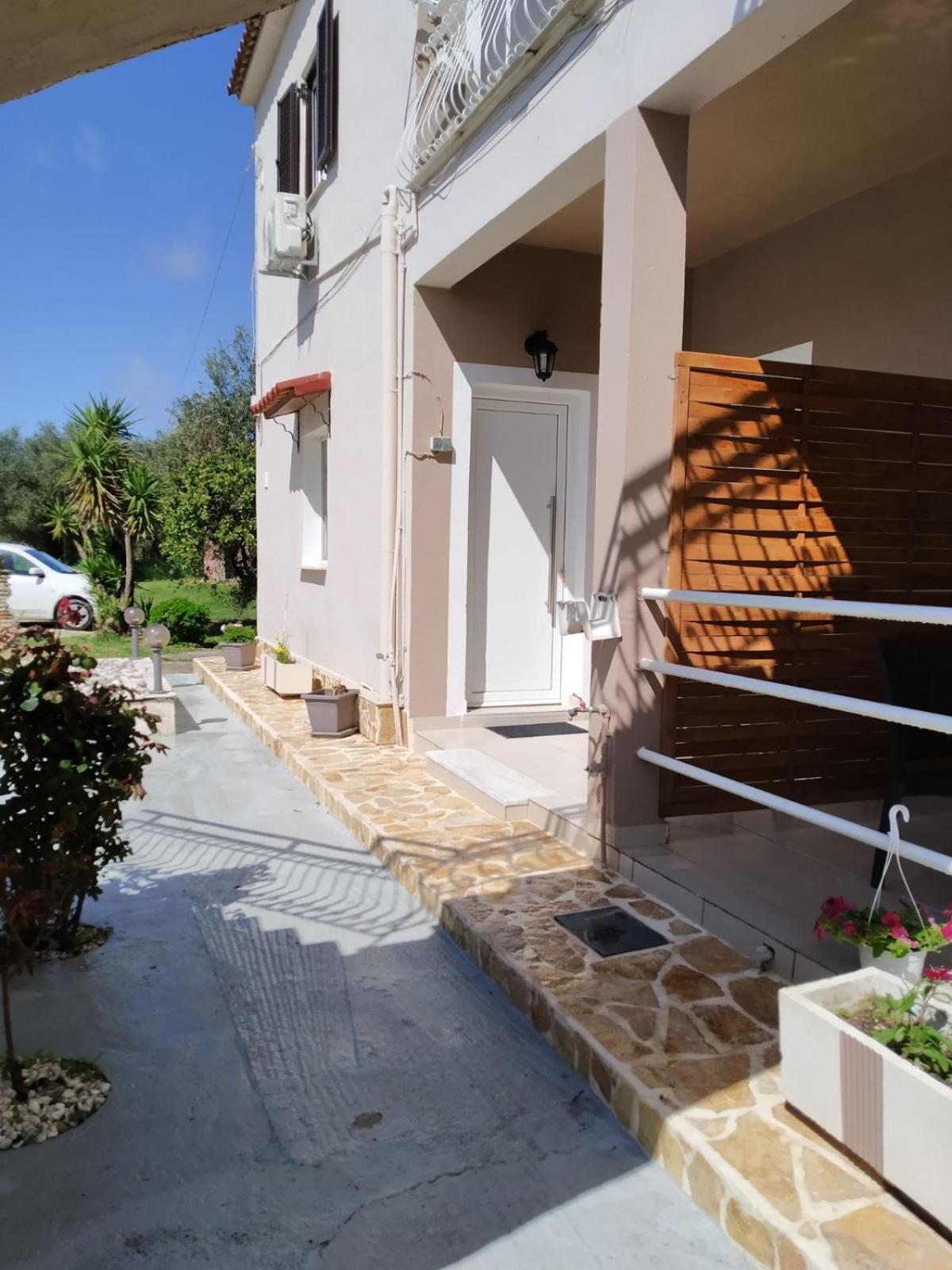 Trousas Apartments Róda Kültér fotó
