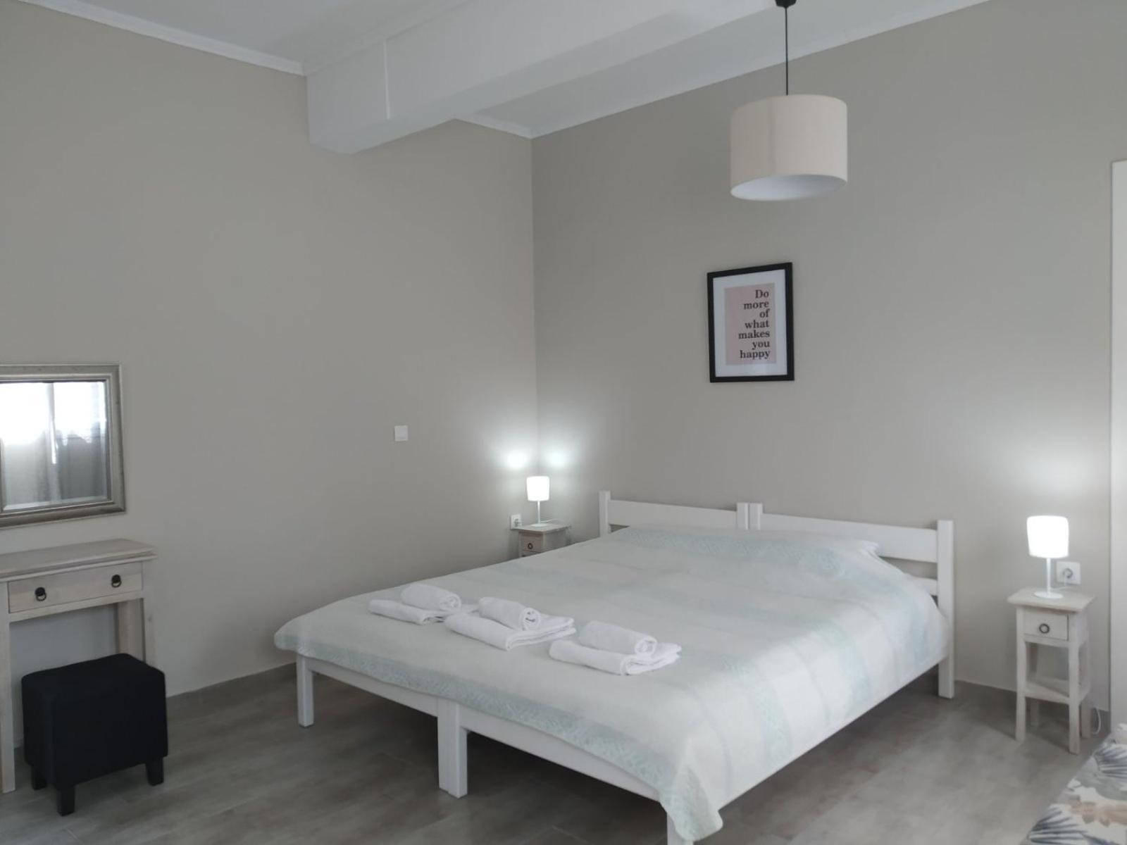 Trousas Apartments Róda Kültér fotó
