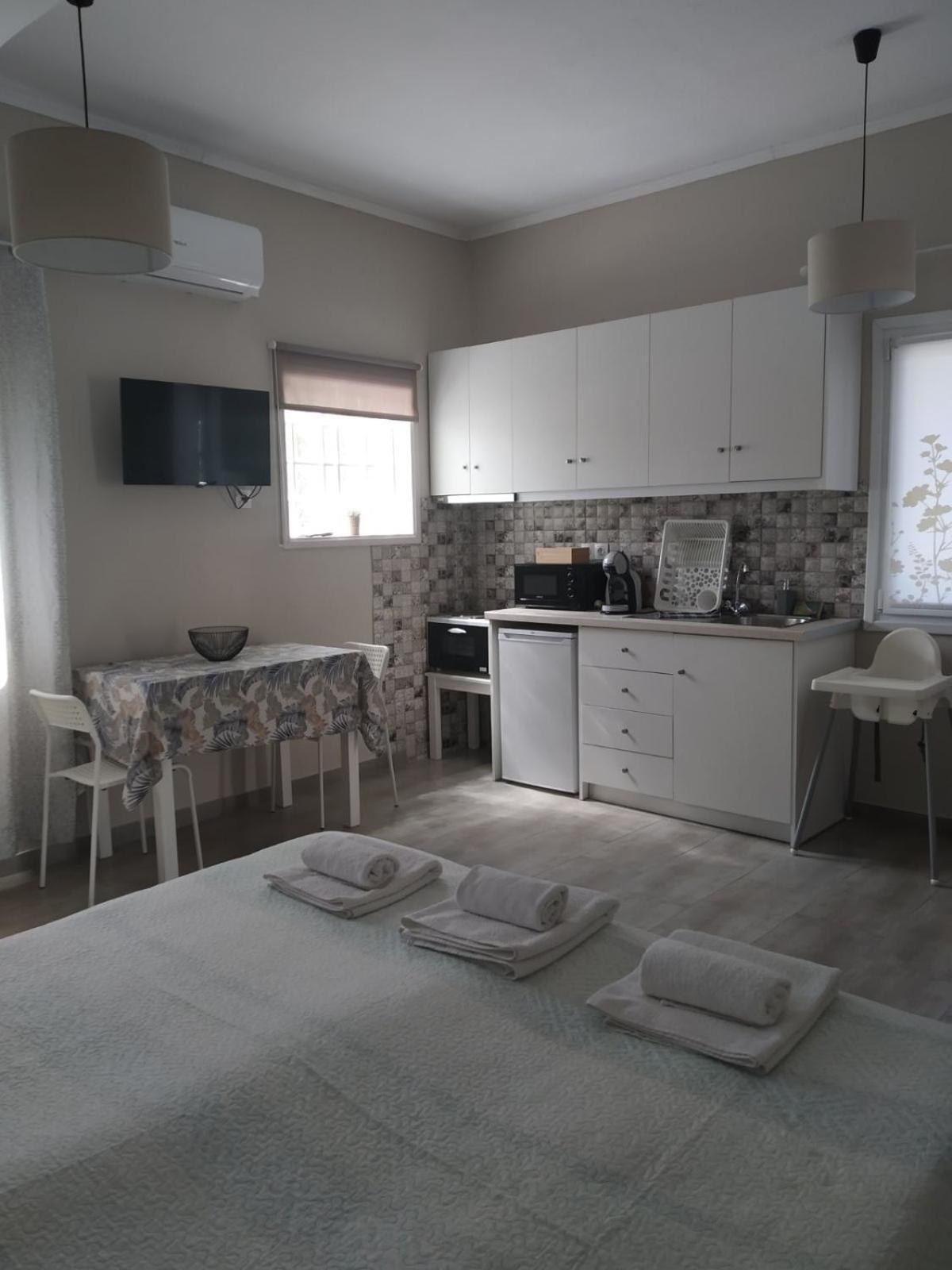 Trousas Apartments Róda Kültér fotó